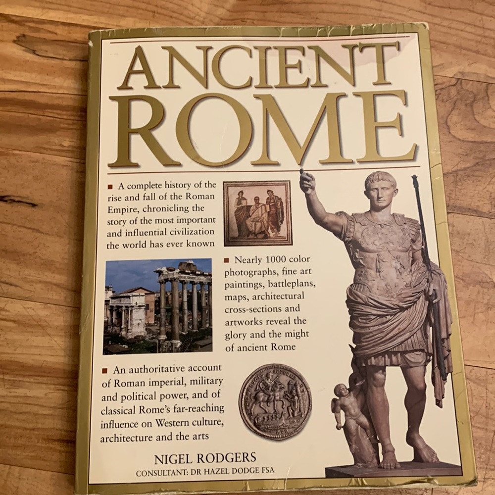 Ancient Rome large soft cover book Nigel Rogers 512 pages pictorial study Italy